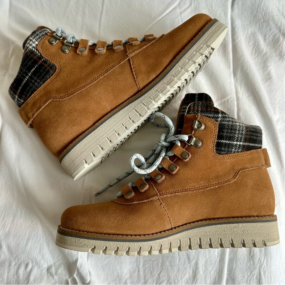 New ColeHaan Grandexplore waterproof boots